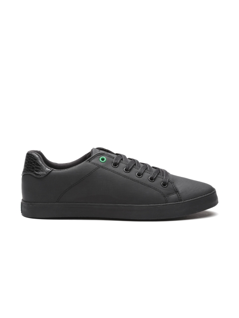 

United Colors of Benetton Men Black Textured Sneakers