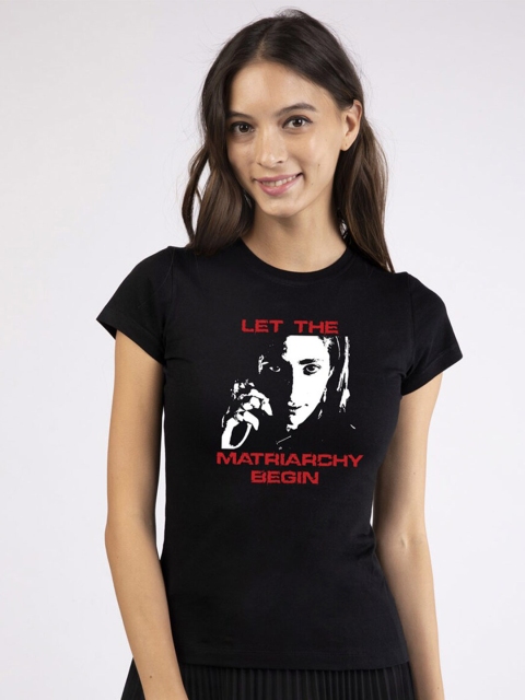 

Bewakoof Women Black & White Typography Printed Slim Fit T-shirt