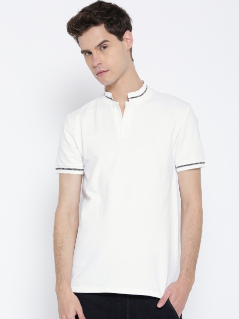 

United Colors of Benetton Men White Solid T-shirt