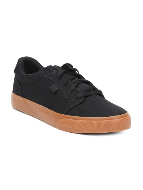 

DC Men Black ANVIL Sneakers