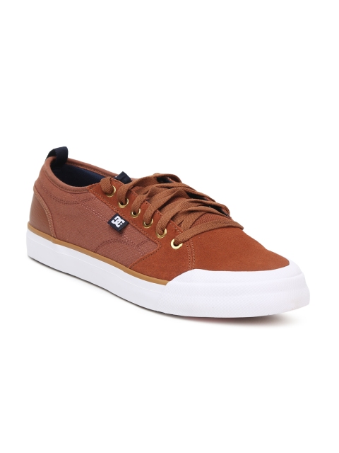

DC Men Brown Evan Smith Sneakers
