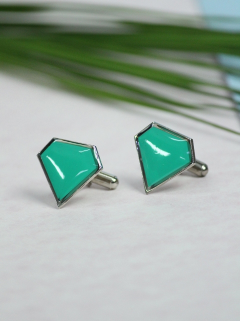 

Tossido Green & Silver-Toned Diamond Shaped Cufflink