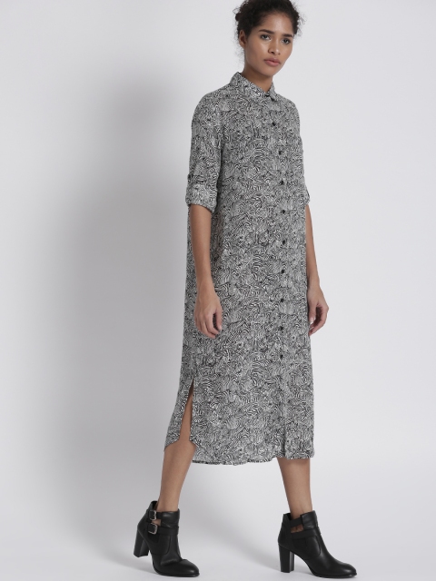 

Chemistry Women Black & White Printed Shirt Dress