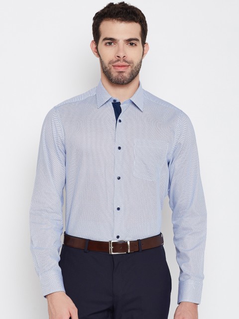 

Blackberrys Men White & Navy Blue Slim Fit Printed Casual Shirt