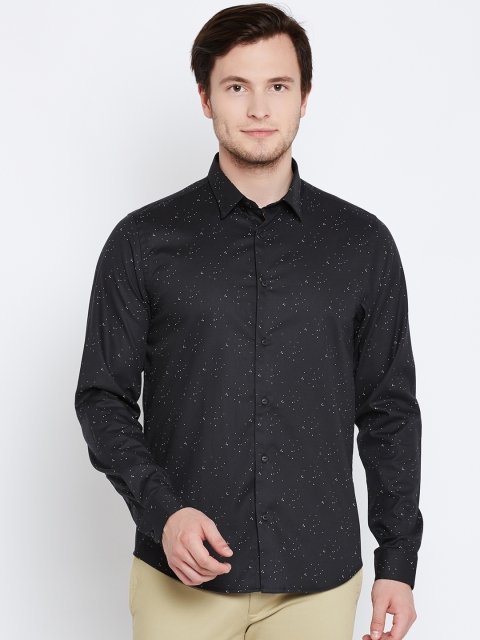 

Blackberrys Men Black Trim Fit Printed Casual Shirt