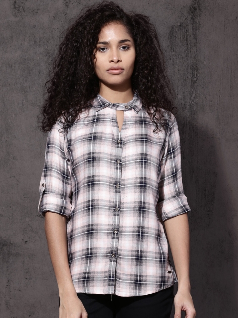 

Roadster Women Black & White Slim Fit Checked Casual Shirt