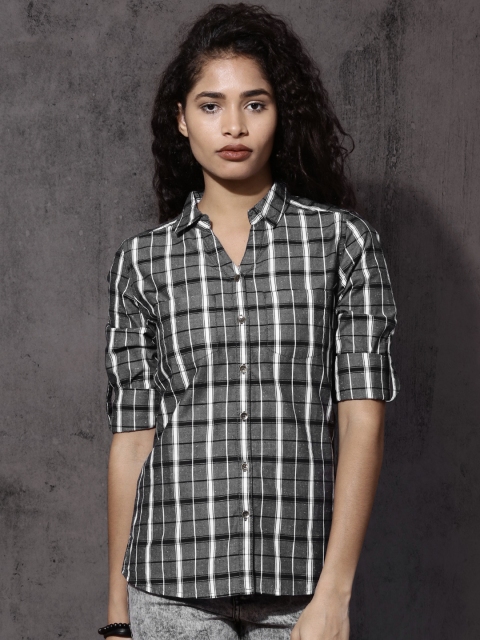 

Roadster Women Grey & White Slim Fit Checked Casual Shirt