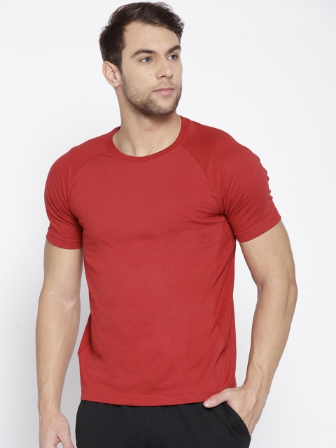 

Hanes Men Red Solid Round Neck T-Shirt