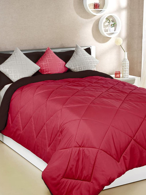 

Sleeping Owls- because your sleep matters Black & Red Heavy Winter 400 GSM Double Bed Comforter