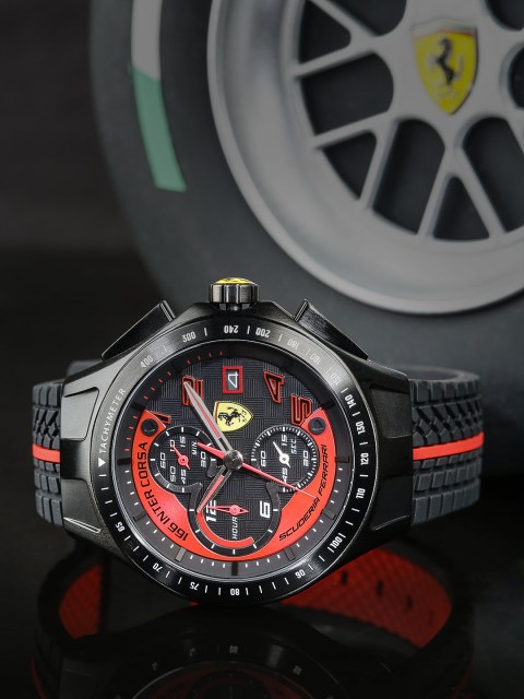 

SCUDERIA FERRARI Men Black & Red RACE DAY Analogue Watch 0830077