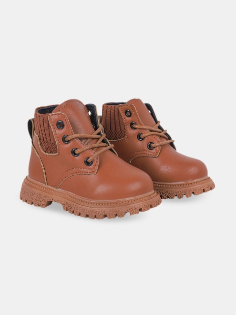 

Hopscotch Boys Brown Solid Regular Boots