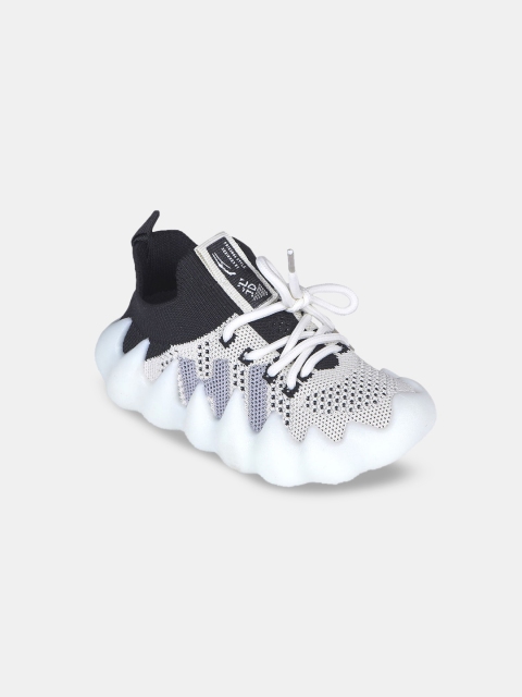 

Hopscotch Unisex Kids Black Textured PU Sneakers