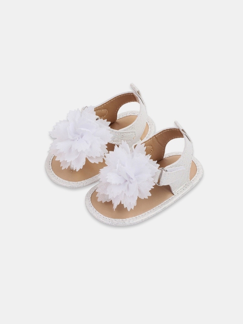 

Hopscotch Girls White Embellished Open Toe Flats