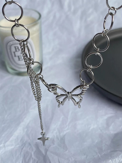 

Vembley Women Silver-Toned Silver-Plated Necklace
