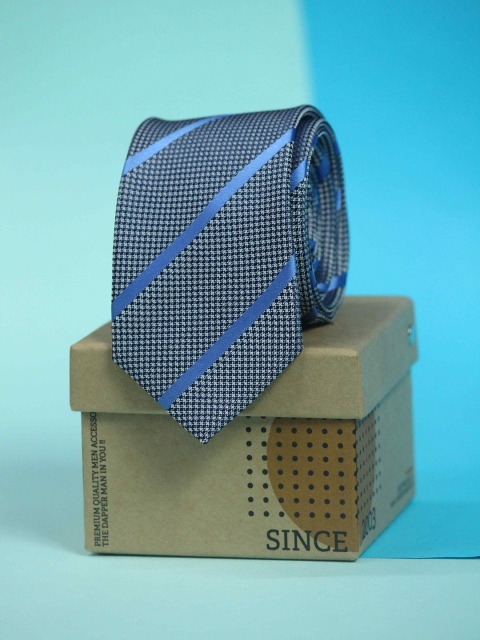 

Tossido Men Grey & Black Woven Design Skinny Tie
