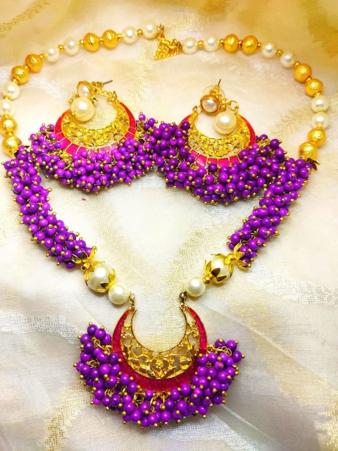 

Kshitij Jewels Gold-Plated Purple Stone-Studded & Beaded Jewellery Set, White