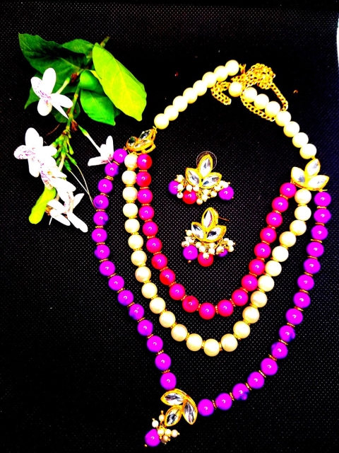 

Kshitij Jewels Gold-Plated Purple Artificial Stones & Beads-Beaded Jewellery Set