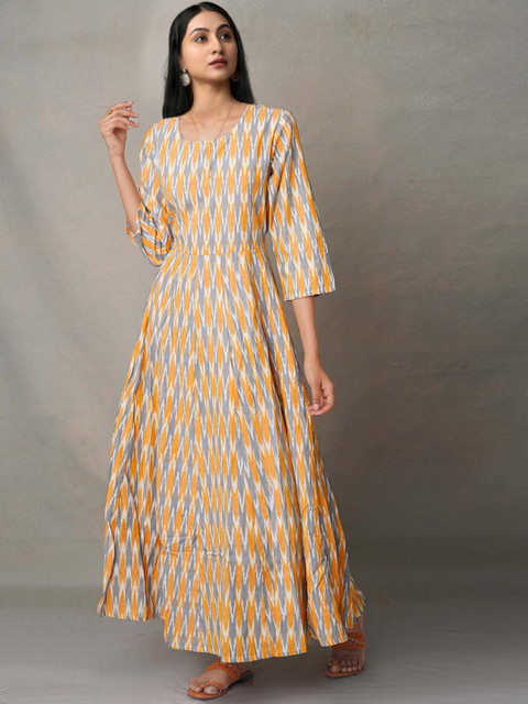 

Unnati Silks Women Yellow Printed Handloom Anarkali Kurta