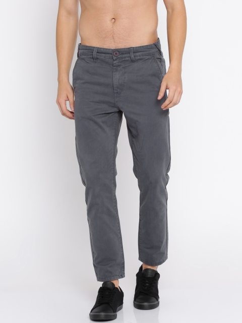 

HERE&NOW Men Grey Slim Fit Solid Chino Trousers
