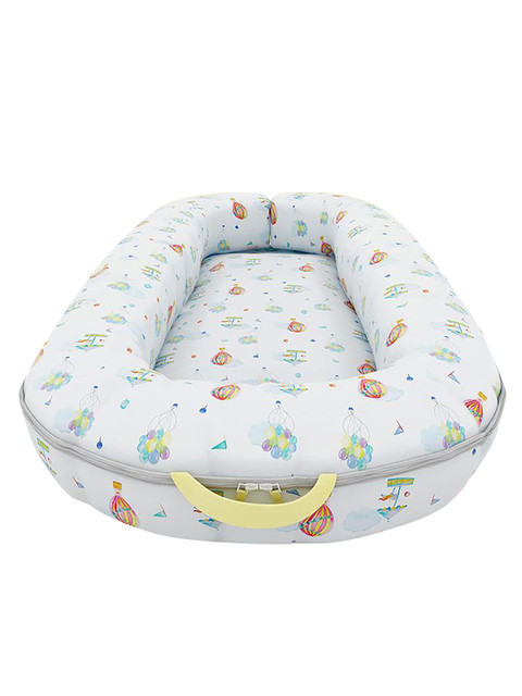 

Fancy Fluff Unisex Kids Off-White & Green Color Printed Baby Bed Set