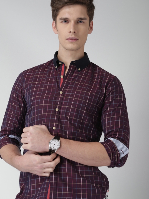 

INVICTUS Men Purple & Beige Slim Fit Checked Casual Shirt
