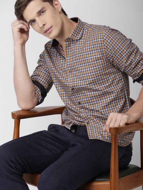 

INVICTUS Men Yellow & Blue Slim Fit Checked Casual Shirt