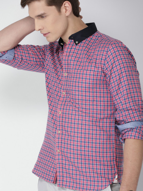 

INVICTUS Men Pink & Navy Blue Slim Fit Checked Casual Shirt