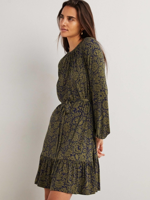 

La Aimee Green Floral Tie-Up Neck A-Line Dress