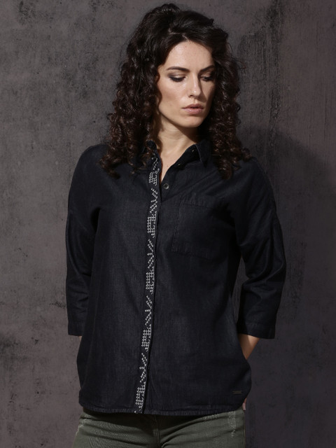 

Roadster Women Charcoal Grey Regular Fit Solid Casual Shirt