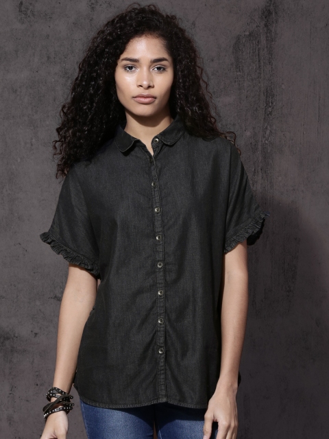 

Roadster Women Black Regular Fit Solid Casual Shirt