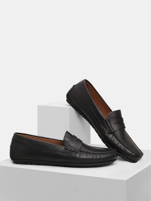 

Blackberrys Men Black Solid Leather Loafers