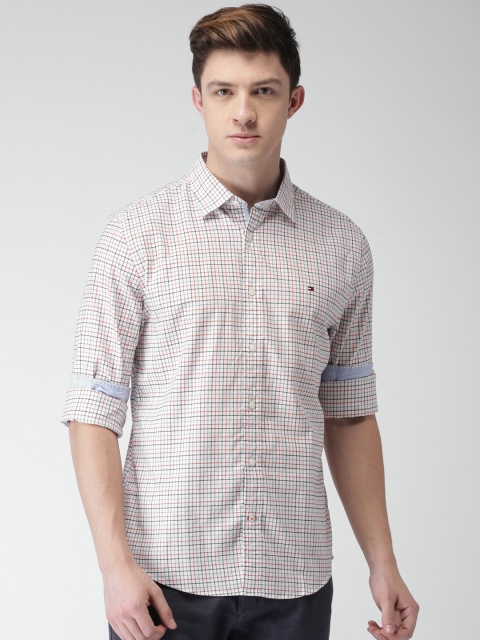 

Tommy Hilfiger Men White & Blue Regular Fit Checked Casual Shirt