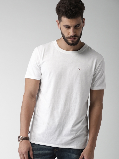 

Tommy Hilfiger Men White Solid Round Neck T-Shirt
