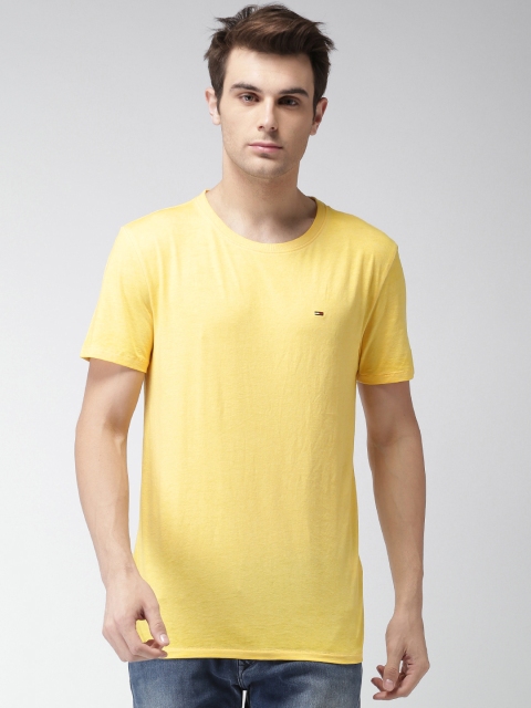 

Tommy Hilfiger Men Yellow Solid Round Neck T-Shirt