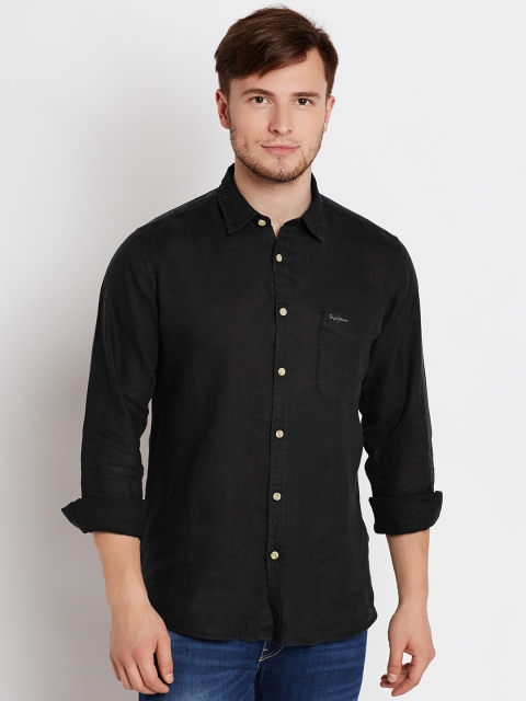 

Pepe Jeans Men Black Linen Regular Fit Solid Casual Shirt
