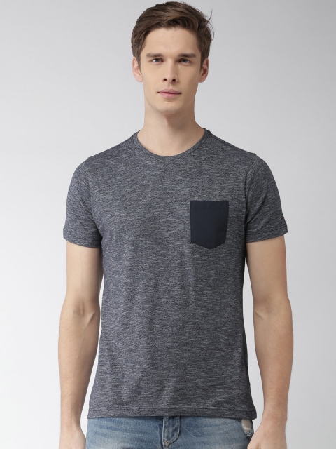 

Tommy Hilfiger Men Navy Blue Solid Round Neck T-shirt