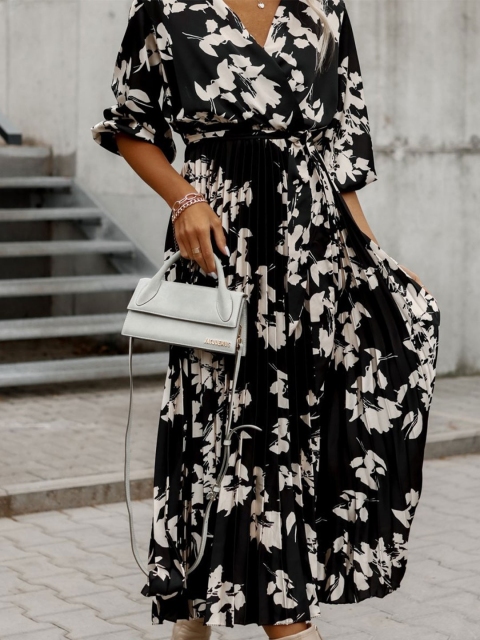 

BoStreet Black & White Printed Midi Dress