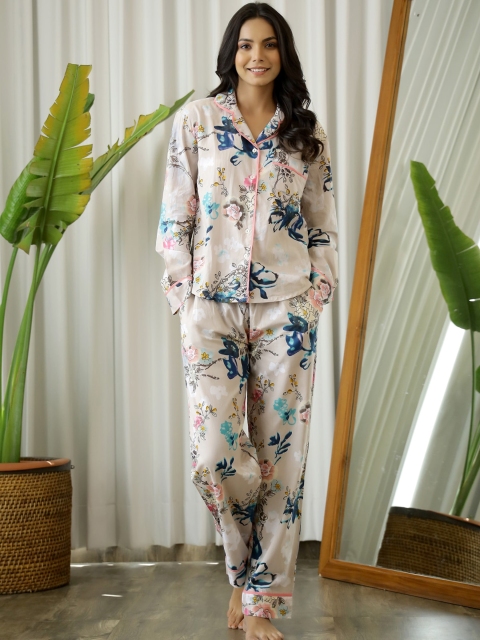 

SANSKRUTIHOMES Women Beige & Blue Printed Pure Cotton Night suit