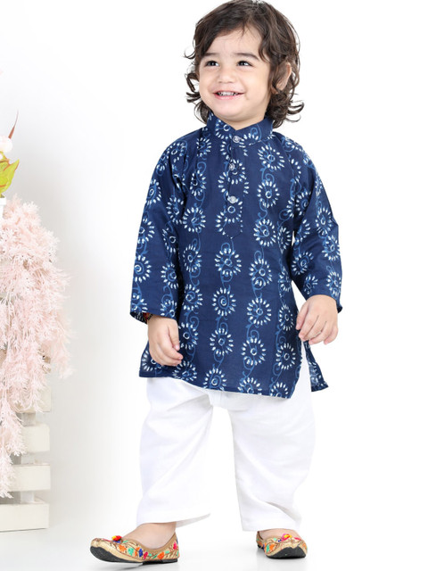 

BownBee Boys Blue Ethnic Motifs Printed Pure Cotton Kurta with Pyjamas