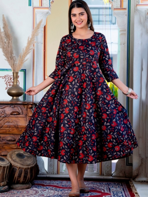 

Fusion Threads Women Black Floral Printed Floral Anarkali Kurta