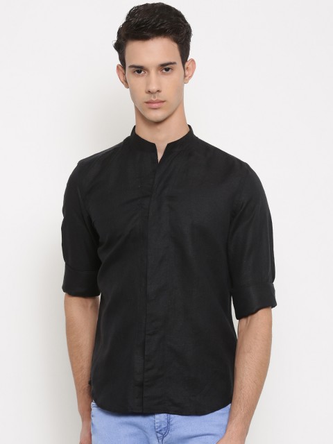 

Lombard Men Black Slim Fit Self Design Casual Shirt