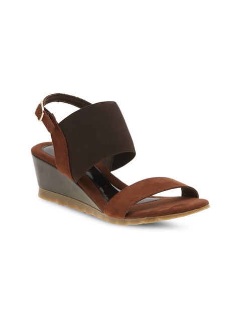 

Wet Blue Women Brown Solid Sandals