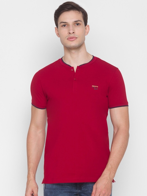 

SPYKAR Men Maroon Solid Slim Fit Cotton T-shirt