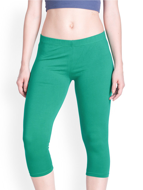 

LYRA Women Green Solid Pure Cotton Capris