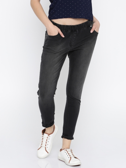 

Park Avenue Women Black Regular Fit Solid Regular Trousers