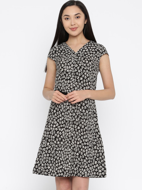 

Park Avenue Woman Black & Cream-Coloured Printed Fit & Flare Dress