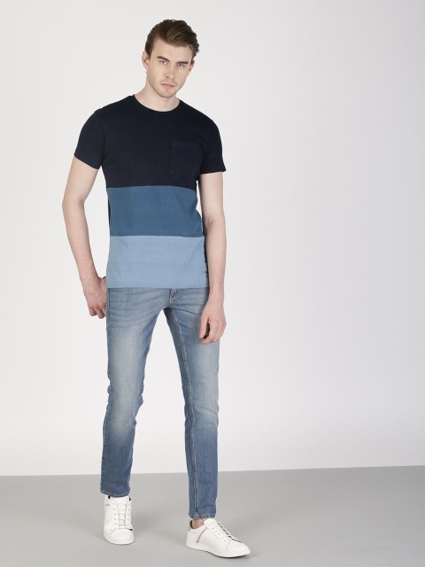 

ether Men Navy Colourblocked Round Neck T-shirt, Navy blue