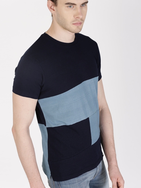 

ether Men Navy Colourblocked Round Neck T-shirt, Navy blue
