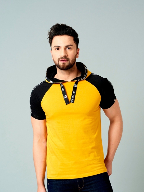 

Rodzen Men Mustard Yellow Colourblocked Pure Cotton T-shirt