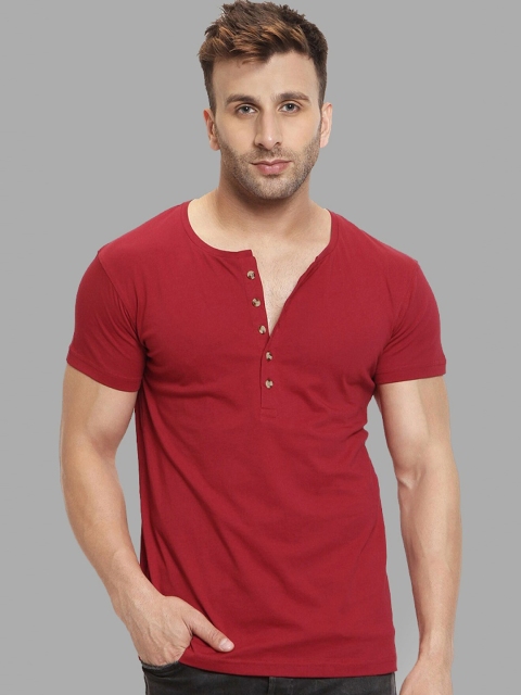 

Rodzen Men Maroon Solid Henley Neck Pure Cotton T-shirt